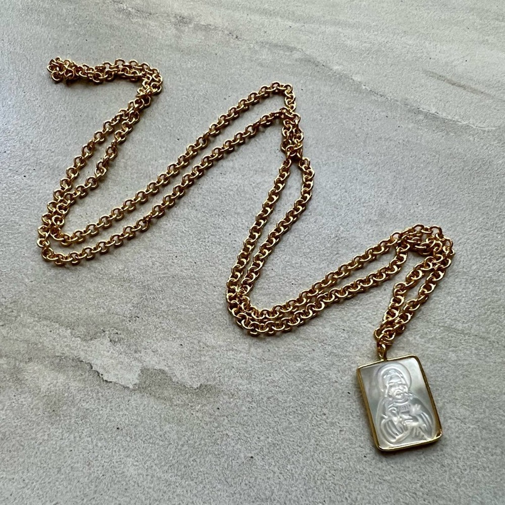 *EVA* Rectangular Carved Shell Religious Pendants - Picture 9 of 11